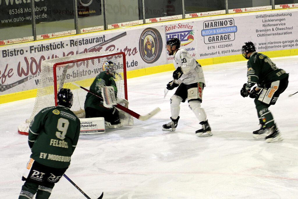 3:2 Auswärtssieg in Moosburg